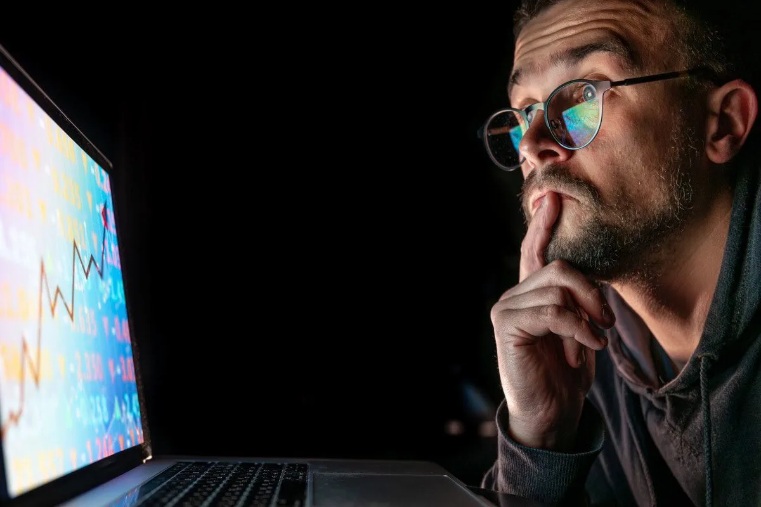 Read more about the article Why the Combination of Google Search and Meta Ads Is the Most Effective Strategy for Scaling a Business